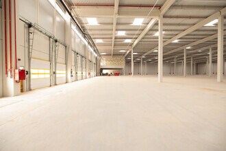 Camino Masía Conde, Loriguilla, Valencia to rent Construction Photo- Image 2 of 6