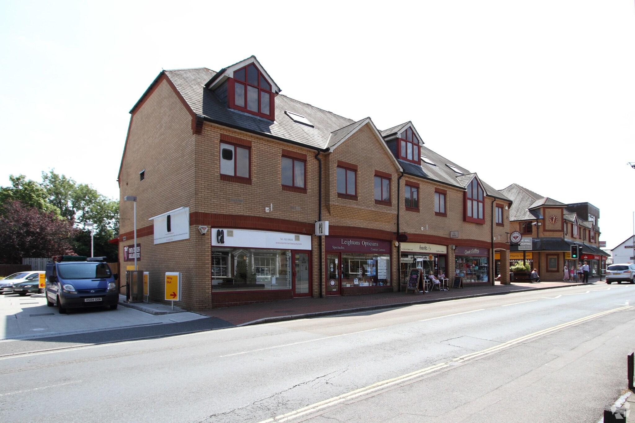 Winchester Rd, Eastleigh for sale Primary Photo- Image 1 of 1