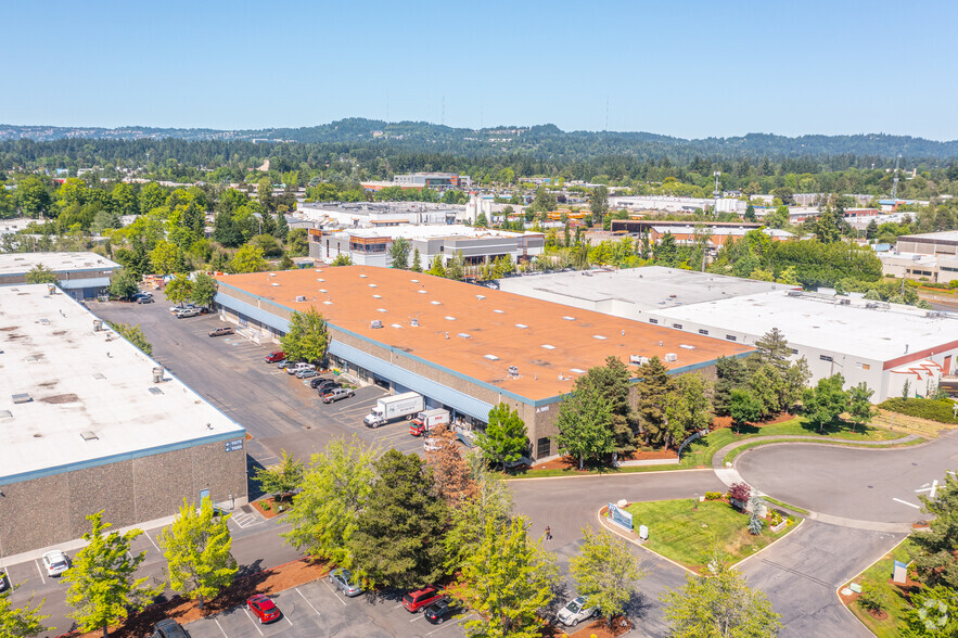 10975 SW 11th St, Beaverton, OR for rent - Primary Photo - Image 1 of 4