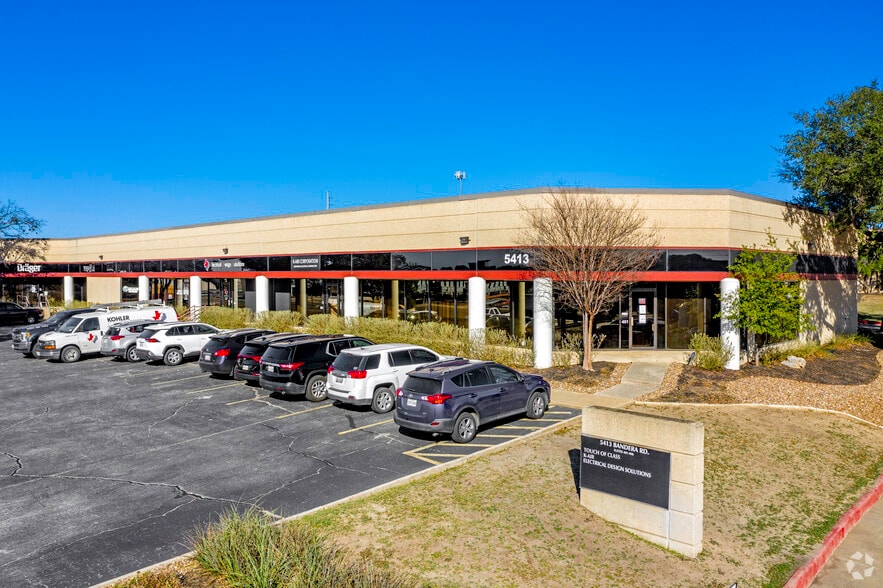 5407-5419 Bandera Rd, San Antonio, TX for rent - Building Photo - Image 1 of 9