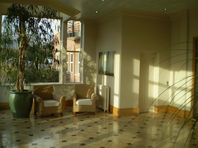 Ferriby Rd, Hessle to rent - Interior Photo - Image 2 of 4