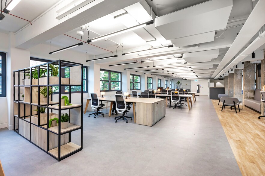 20 New Wharf Rd, London to rent - Building Photo - Image 3 of 8