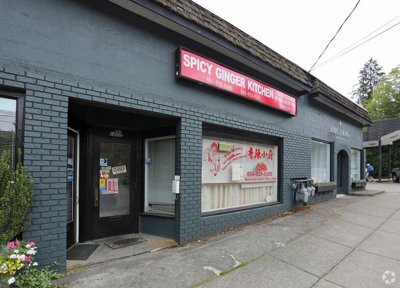 Deep Cove and Mount Seymour portfolio of 2 properties for sale on LoopNet.co.uk - Primary Photo - Image 2 of 2