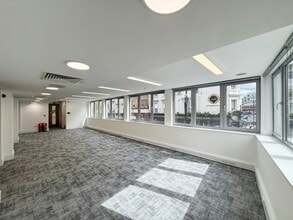 1 Bell St, London to rent Interior Photo- Image 1 of 8