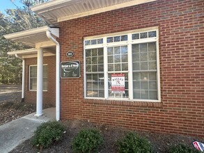 10425 Old Alabama Connector Rd, Alpharetta, GA for rent Building Photo- Image 1 of 25