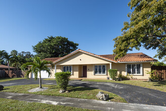 621 NW 76th Ave, Plantation, FL for sale Primary Photo- Image 1 of 29