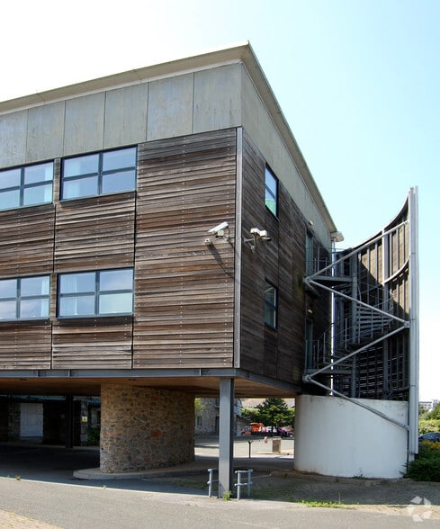 24 Sutton Rd, Plymouth to rent - Building Photo - Image 3 of 4