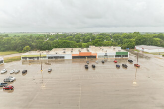 1-14 W Reynolds St, Pontiac, IL for rent Building Photo- Image 1 of 13