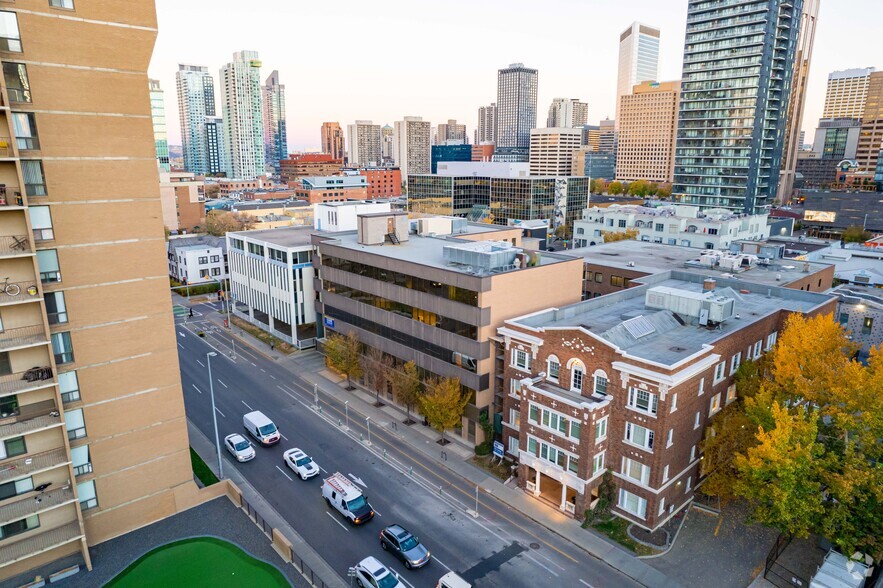 628 12th Ave SW, Calgary, AB for rent - Aerial - Image 3 of 5