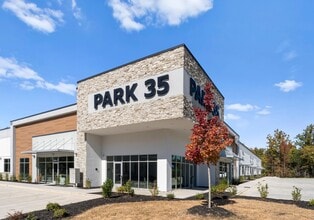 137 Ebert Lane, Mooresville, NC to rent Interior Photo- Image 1 of 10