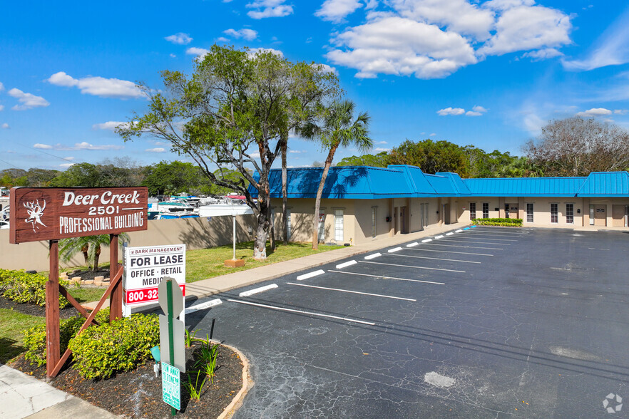 2501 W Hillsboro Blvd, Deerfield Beach, FL for rent - Building Photo - Image 3 of 11