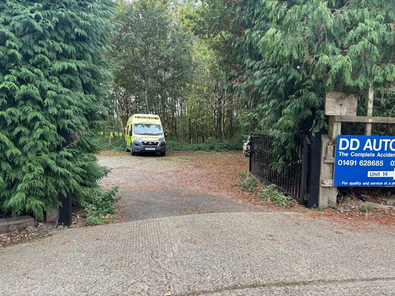 Greys Green, Rotherfield Greys to rent - Building Photo - Image 2 of 3