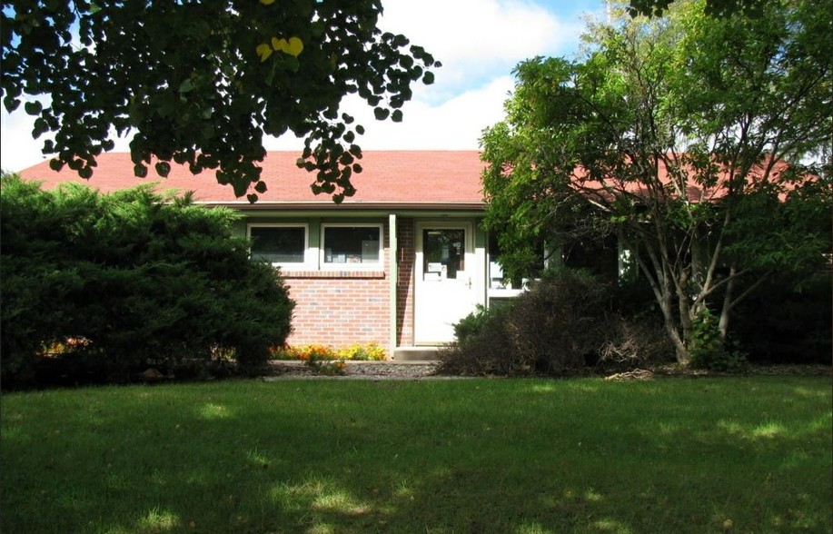 1911 E Summit St, Red Oak, IA for sale - Primary Photo - Image 1 of 1