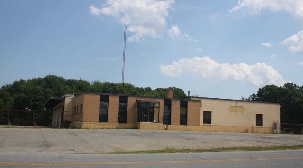 34 Perry Rd, Bangor, ME 04401 UK