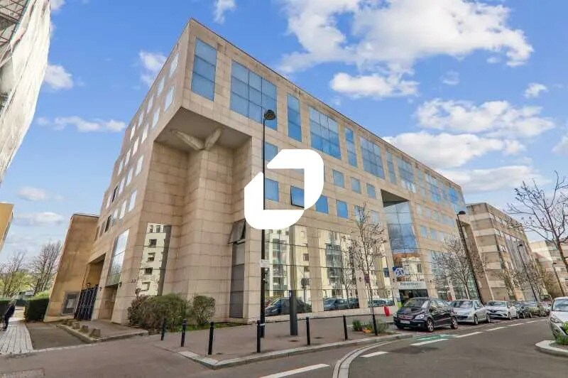 33-37 Boulevard Vauban, Guyancourt to rent - Building Photo - Image 1 of 15