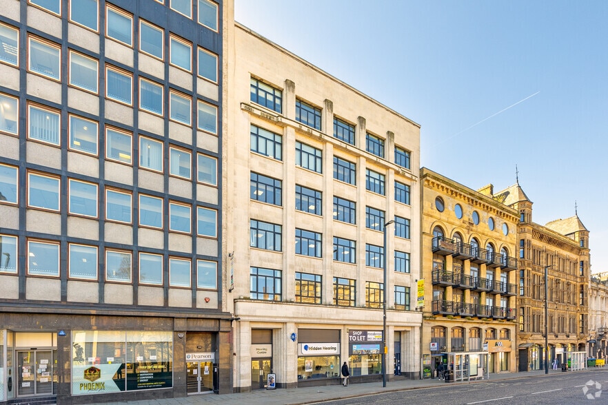 4 South Parade, Leeds to rent - Building Photo - Image 3 of 22