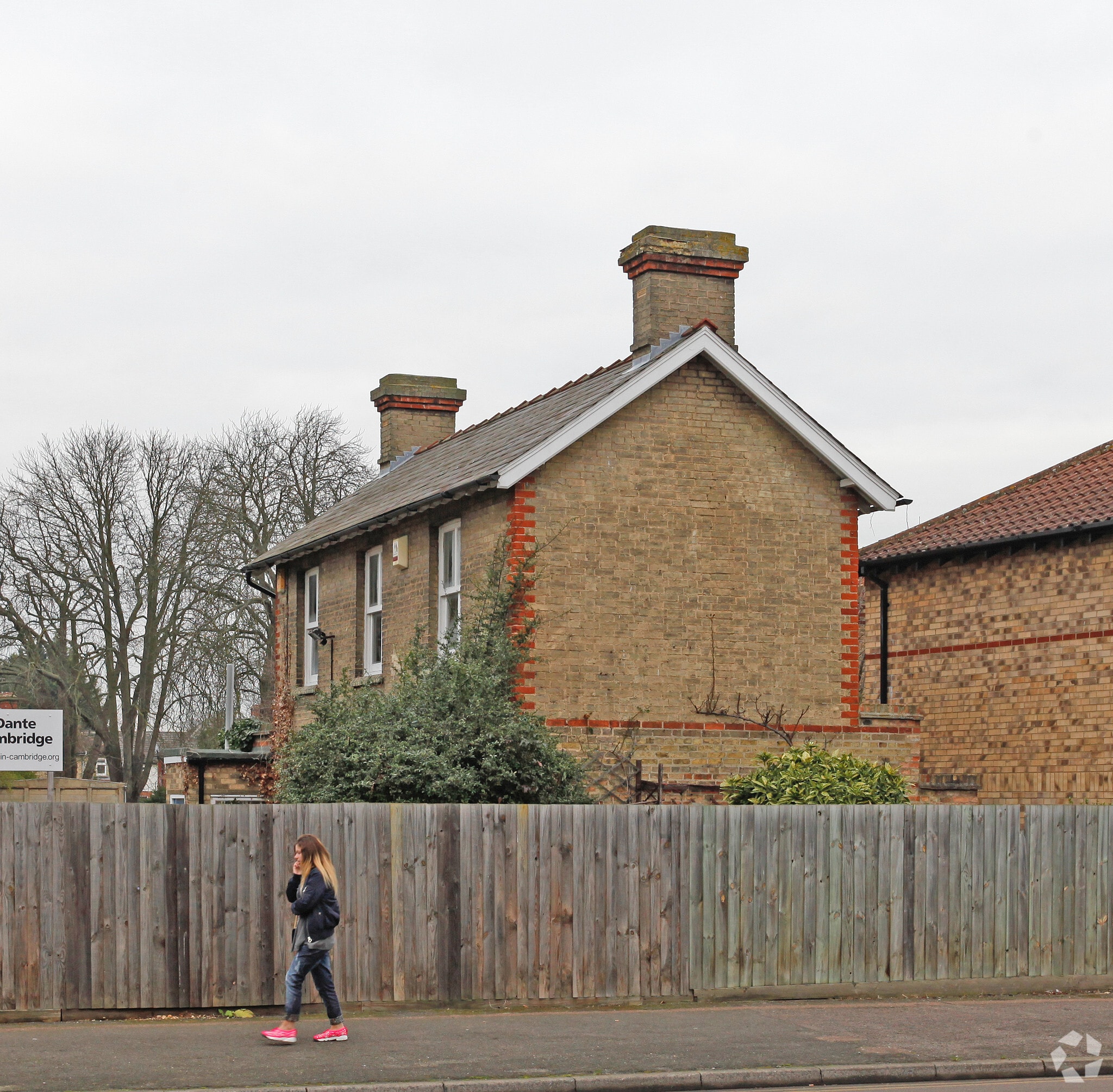 Hawthorn Way, Cambridge for sale Primary Photo- Image 1 of 1
