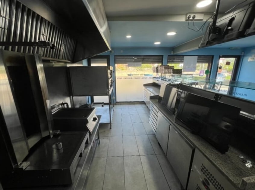 52 Moredunvale Rd, Edinburgh to rent Interior Photo- Image 1 of 5