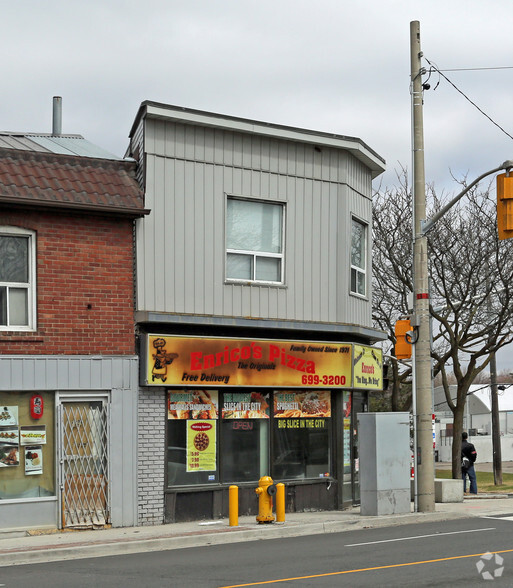 1736 Kingston Rd, Toronto, ON for rent - Building Photo - Image 3 of 6