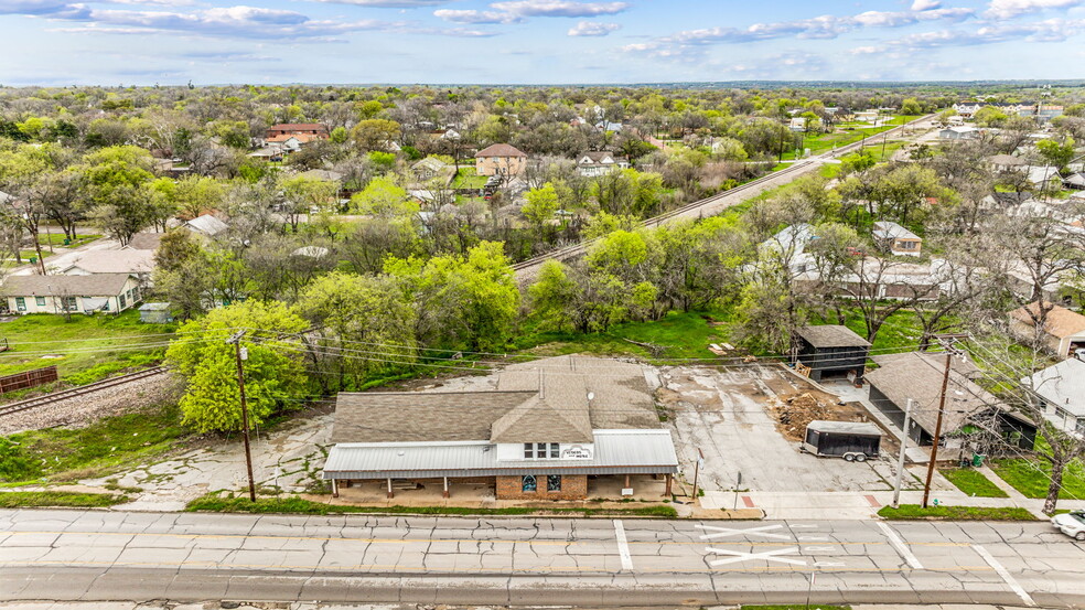 931 W Washington St, Stephenville, TX for sale - Building Photo - Image 3 of 25