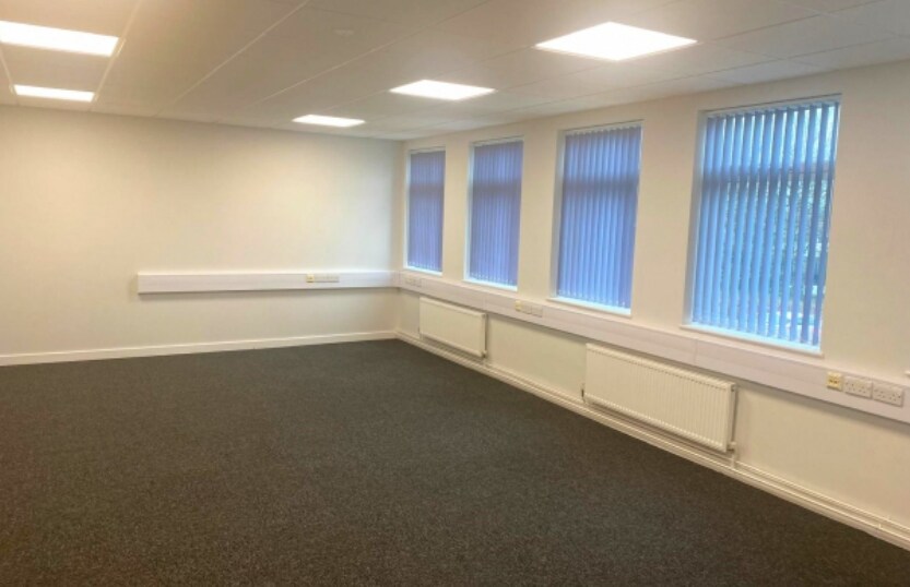 Halesfield 6, Telford to rent Interior Photo- Image 1 of 1