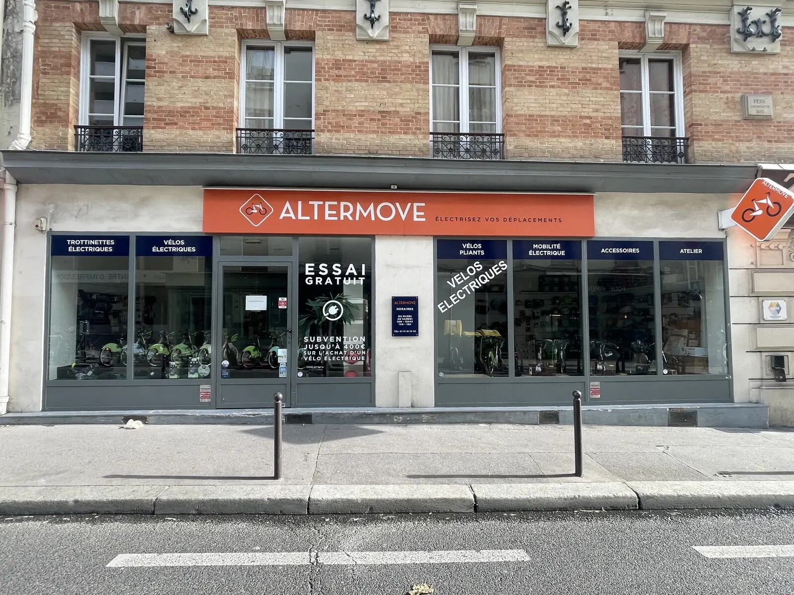 Retail in Paris to rent Building Photo- Image 1 of 6