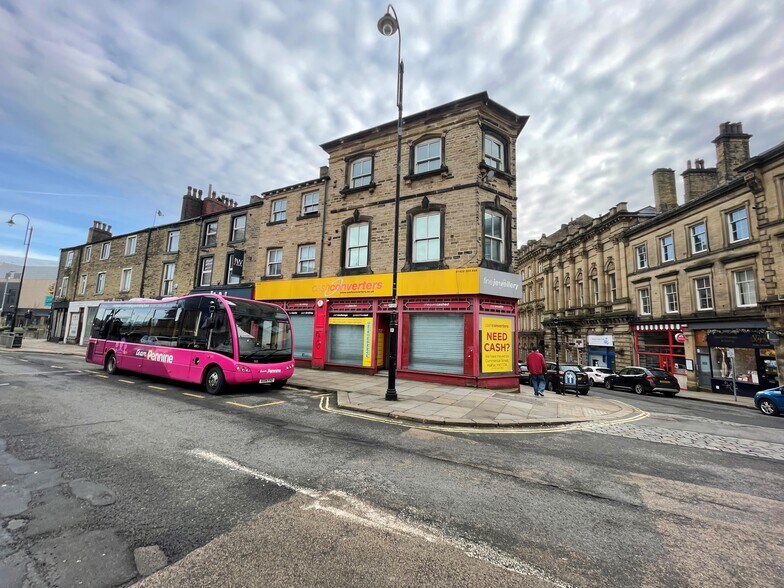 14 Crossley St, Halifax for sale - Primary Photo - Image 1 of 1