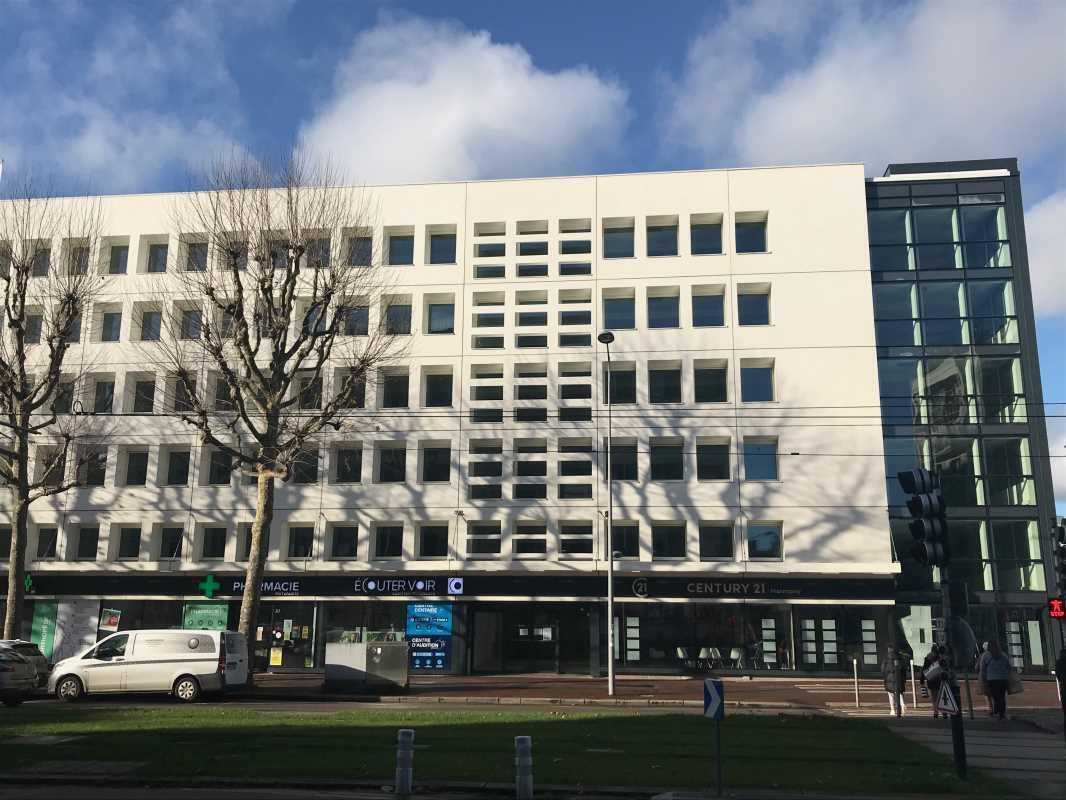 Office in Rouen to rent Building Photo- Image 1 of 9