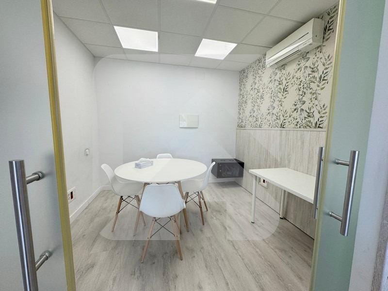 Valdemoro, MAD 28342 - Unit 1 -  - Interior Photo - Image 1 of 5