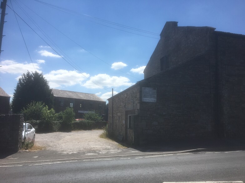 Albion Rd, New Mills for rent - Building Photo - Image 3 of 8