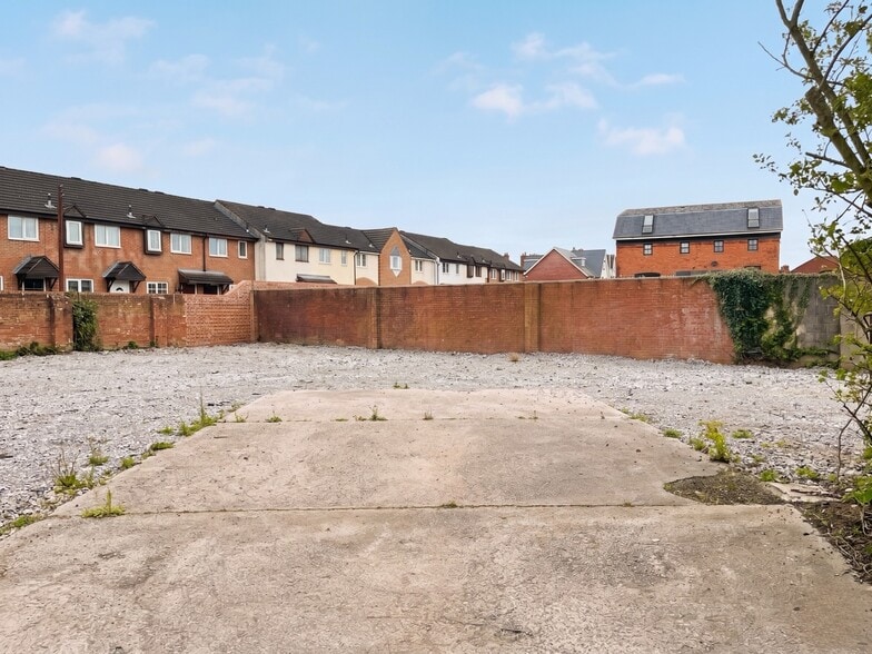 Coldharbour Lane, Salisbury to rent - Building Photo - Image 2 of 4