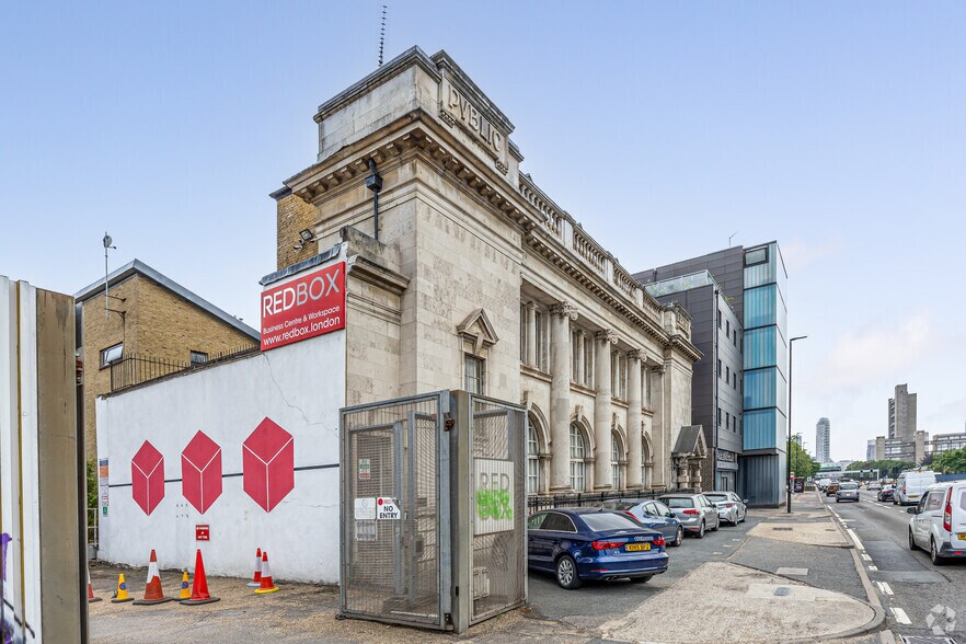 45 Gillender St, London for sale - Building Photo - Image 2 of 3