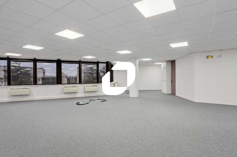 Office in Argenteuil to rent - Interior Photo - Image 3 of 25