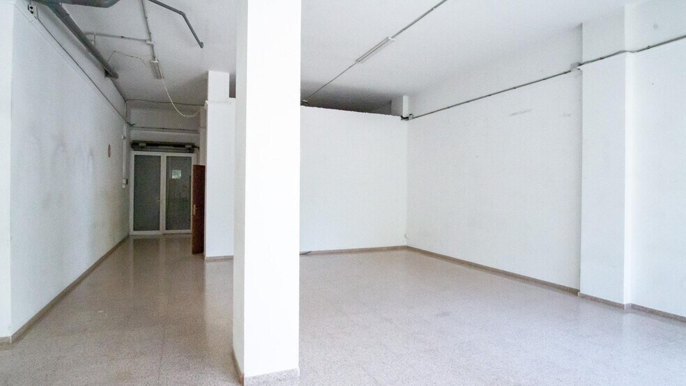 Retail in Elda, Alicante to rent - Interior Photo - Image 3 of 8