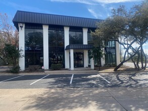 11855 Research Blvd, Austin, TX for rent Building Photo- Image 1 of 23