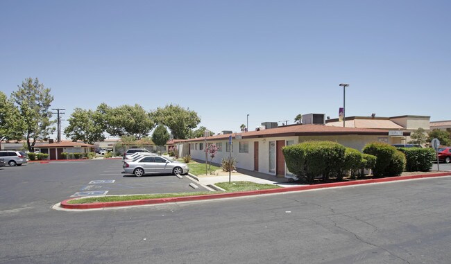 More details for 38425-38431 20th St E, Palmdale, CA - Office to Rent