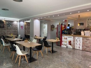 Retail in Barcelona, Barcelona to rent Interior Photo- Image 1 of 19