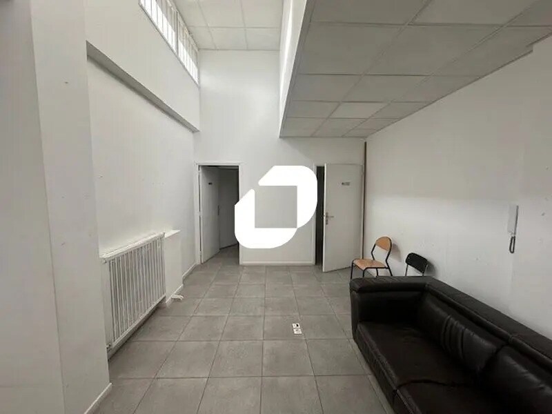 Office in Sarcelles for sale Building Photo- Image 1 of 13