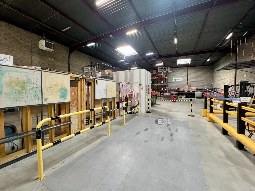 Industrial in Saint-Denis to rent Interior Photo- Image 1 of 5