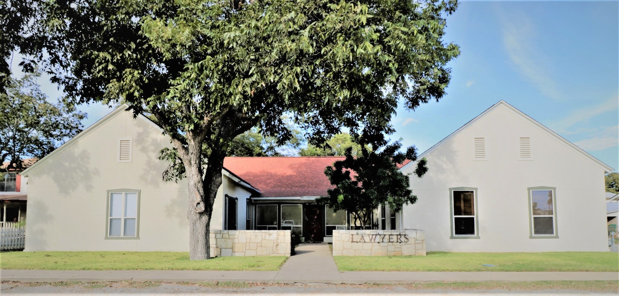 1313 Lorenzo St, Castroville, TX to rent Building Photo- Image 1 of 11