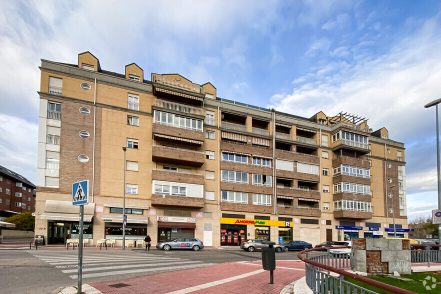 Calle Rafael Alberti, 11, Collado Villalba, Madrid for sale - Primary Photo - Image 1 of 1