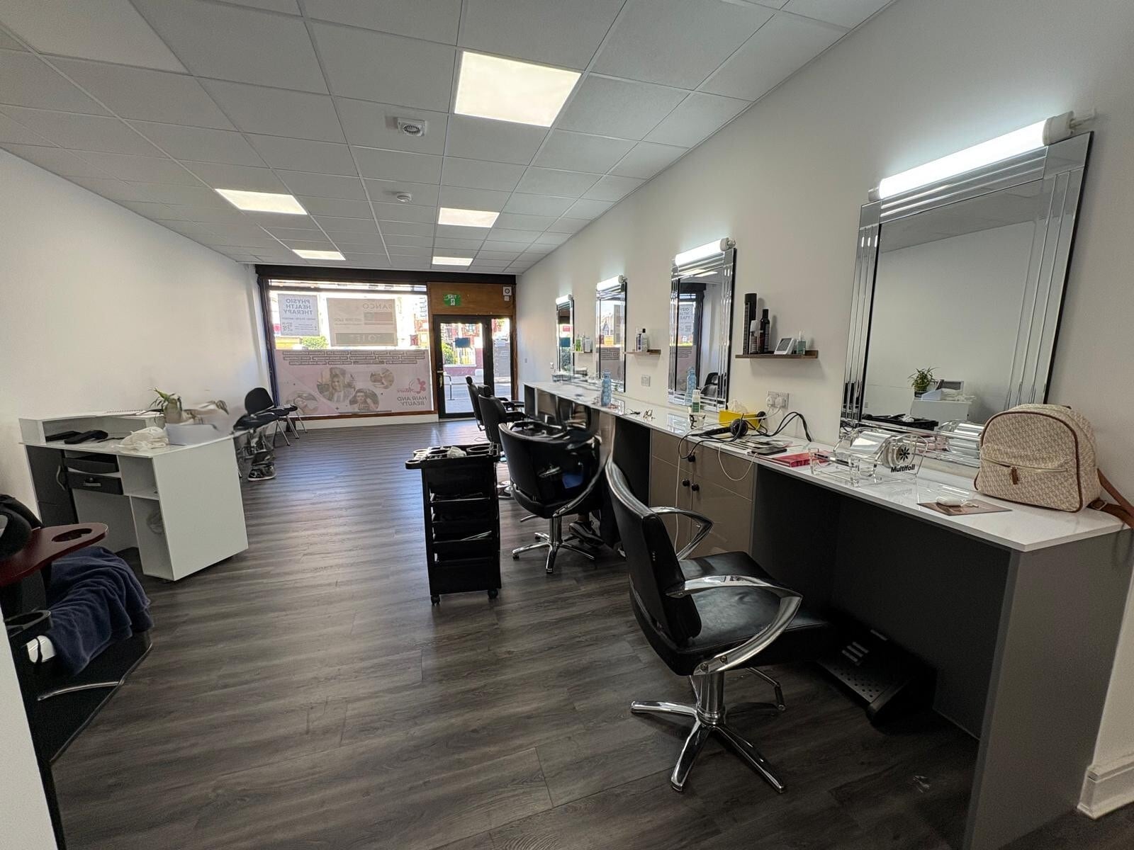 36 Lampton Rd, Hounslow to rent Primary Photo- Image 1 of 9