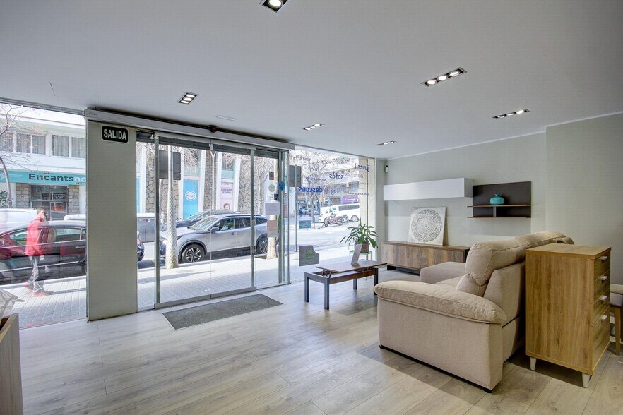 in Barcelona, Barcelona for sale - Interior Photo - Image 1 of 1