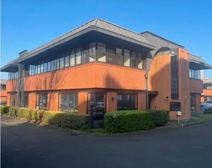 Office in Saint-Ouen-sur-Seine to rent - Building Photo - Image 2 of 2