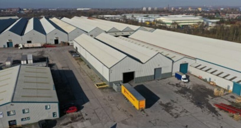 Globe Ln, Dukinfield for sale - Primary Photo - Image 1 of 1