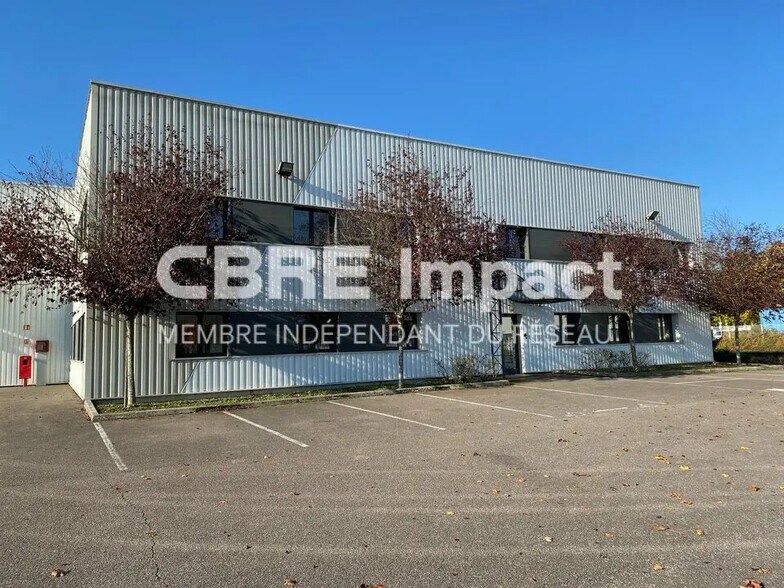 Light Industrial in Longvic to rent - Building Photo - Image 2 of 12