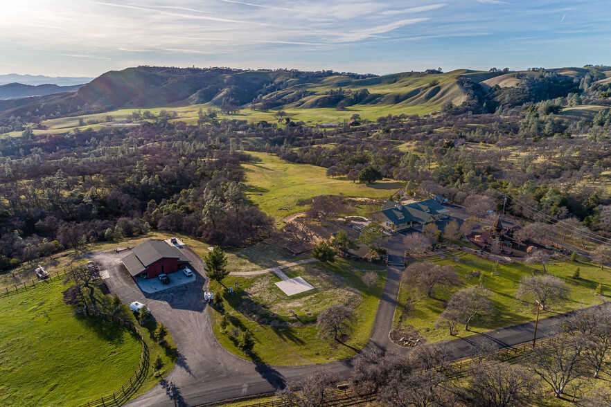 69300 Vineyard Canyon Rd, San Miguel, CA for sale - Aerial - Image 1 of 1