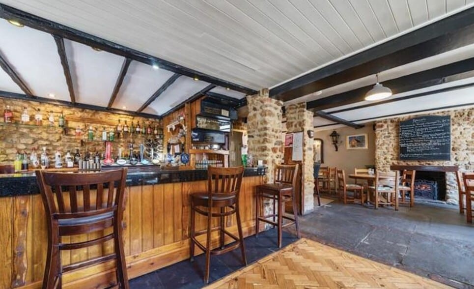 1 South St, Castle Cary for sale - Interior Photo - Image 3 of 6