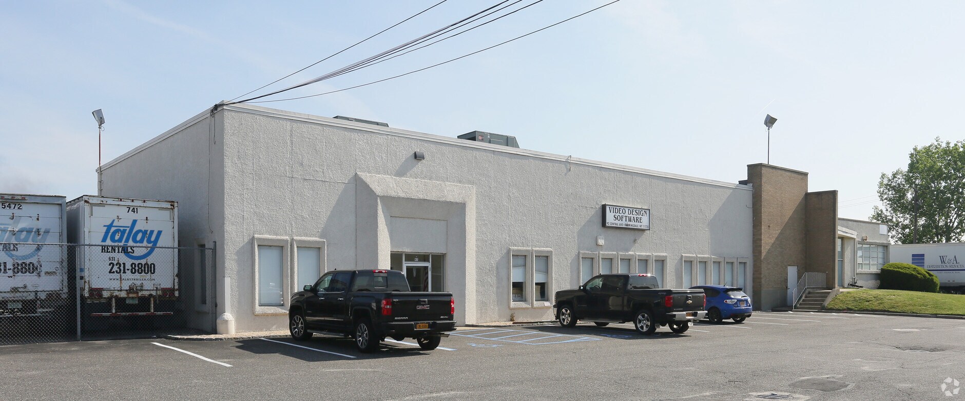 92 Central Ave, Farmingdale 11735 UK