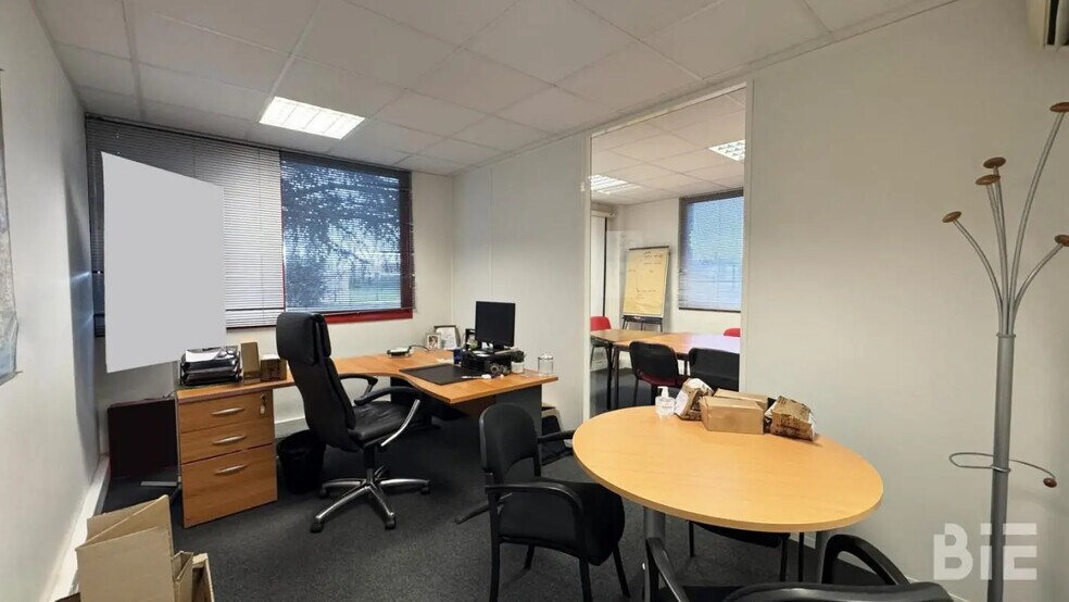 Office in Mérignac to rent - Interior Photo - Image 3 of 5